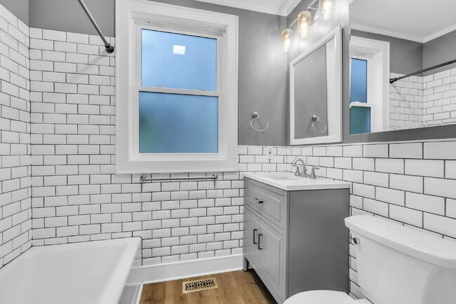 Building Photo - Cozy 2 Bed / 1 Bath Bungalow Near the Blue Ridge Mountains on Nearly 1 Acre $1,595/mo rent