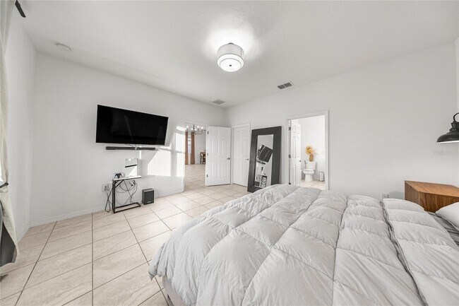 Building Photo - 7664 SW 63rd Ln Rd