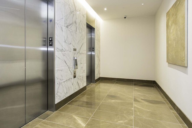 Building Photo - Stunning LUMINA Condo with Bay Views