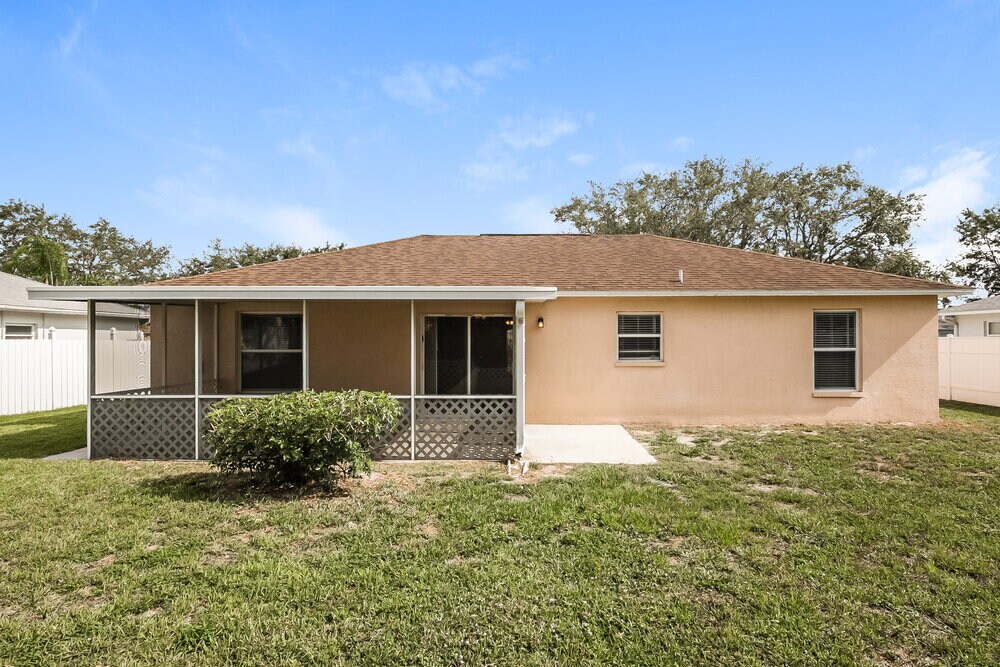Building Photo - 15585 Spring Line Ln