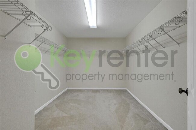 Building Photo - 1444 Eaglesfield Ln