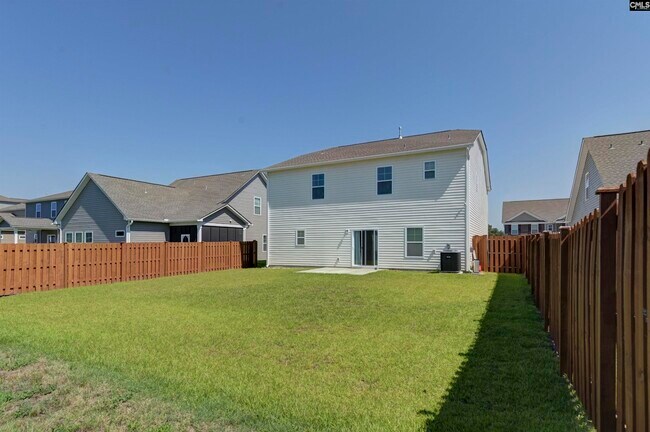 Building Photo - 728 Bustling Br Ln