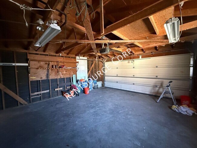 Building Photo - 4827 W Ave L 6