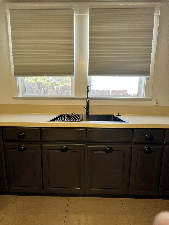 Building Photo - 4222 Carrington St