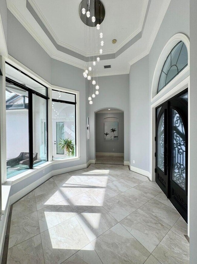 Building Photo - 134 SE Fiore Bello