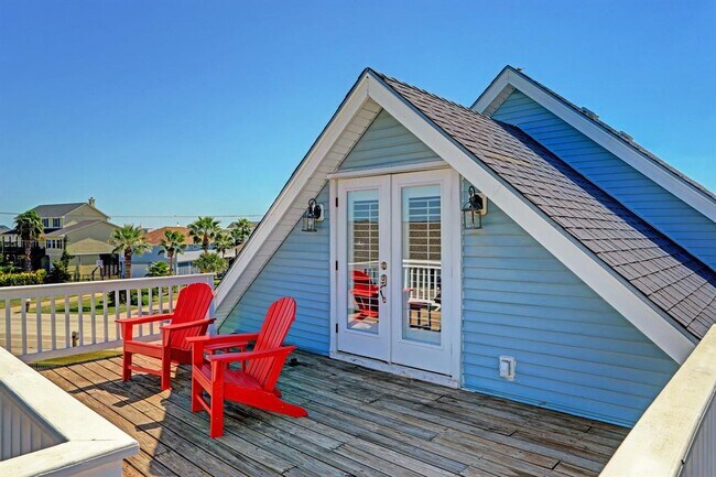 Building Photo - 1134 Tiki Dr