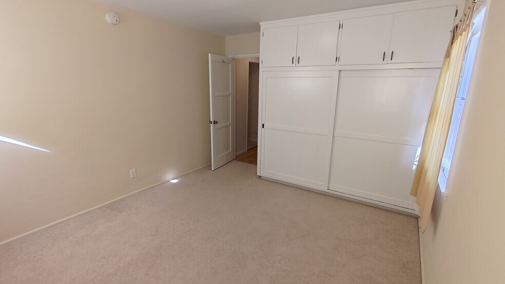 Second bedroom - 2471 Riverside Pl