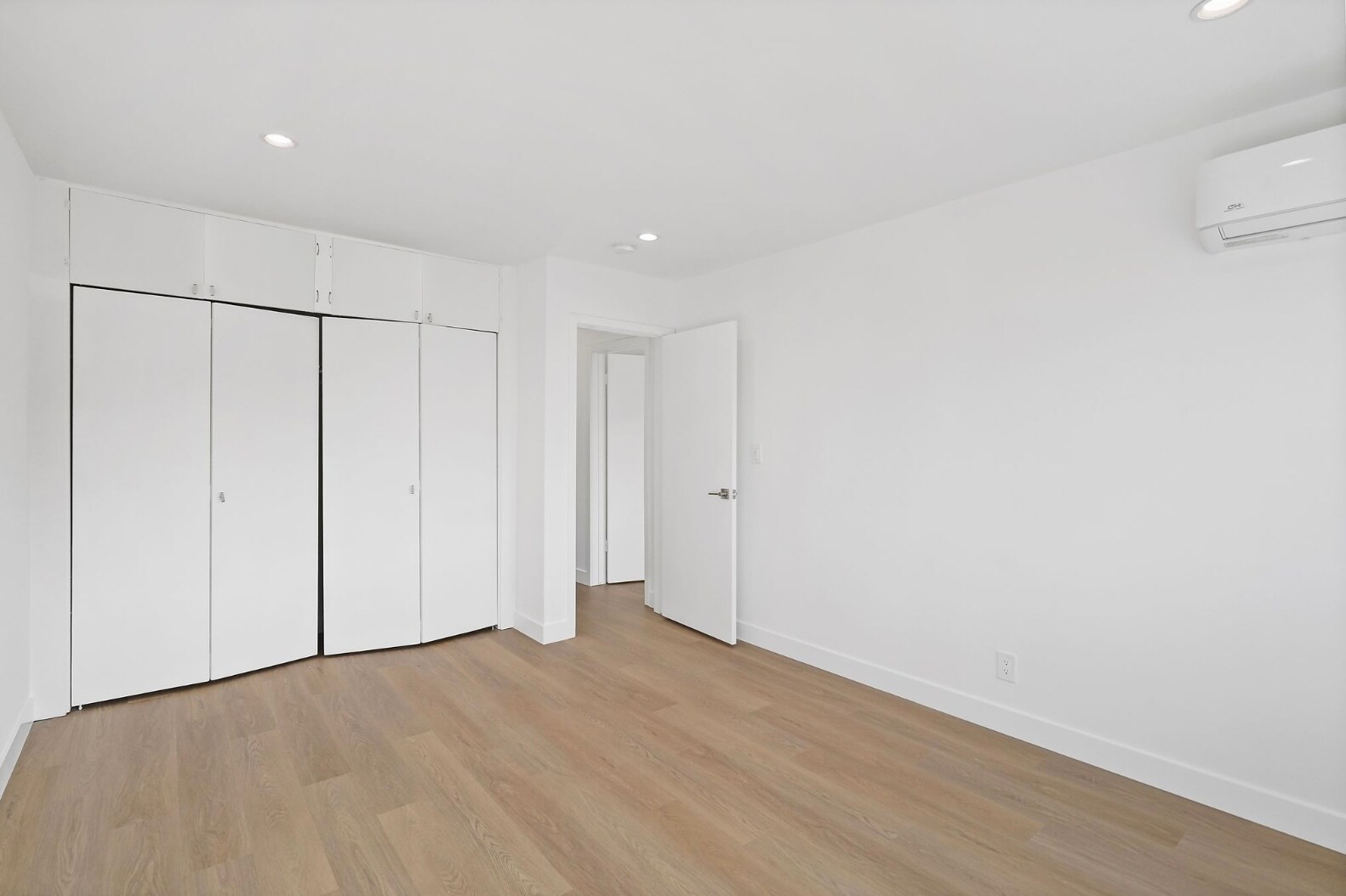 Building Photo - 2915 Hauser Blvd