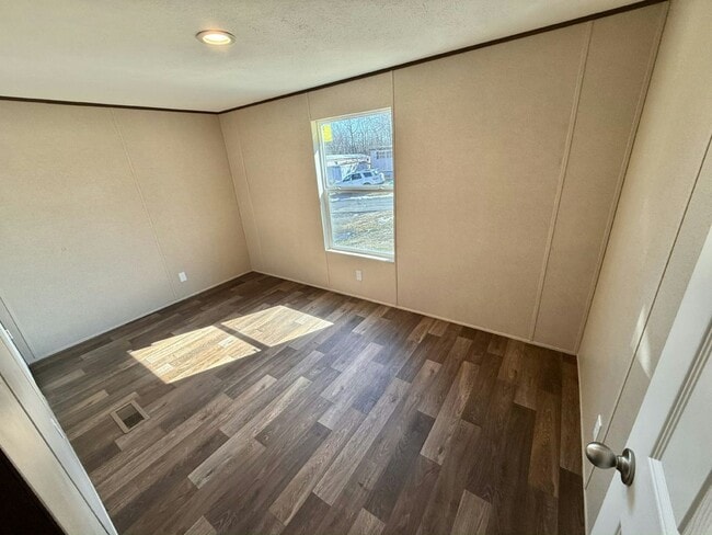 Building Photo - 751 Kernodle Ln