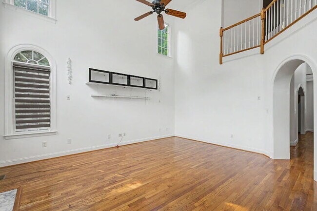 Building Photo - Luxury 5 Bedroom Home with Private Pool in Glen Allen – $4,500/mo