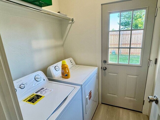 Building Photo - Brand-New 2BR/2BA Home | Fully Furnished | All Utilities Included