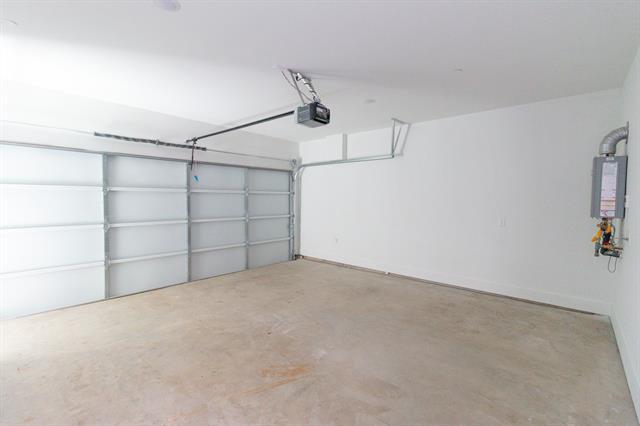 Building Photo - 4210 Roseland Ave