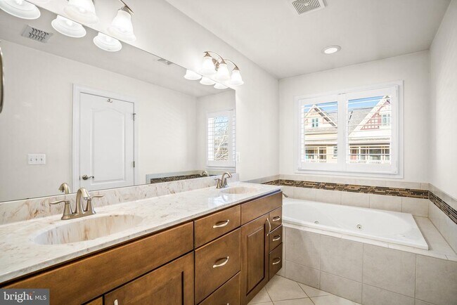 Building Photo - 211 Mill St