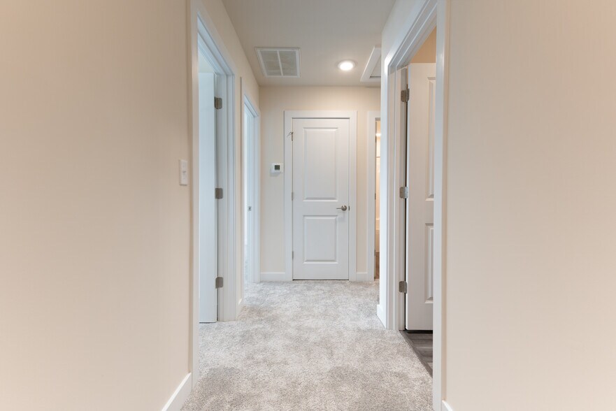 Upstairs Hallway - 3225 Gannet Ln