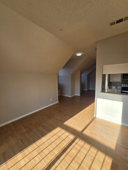 Building Photo - 3701 Cedarplaza Ln