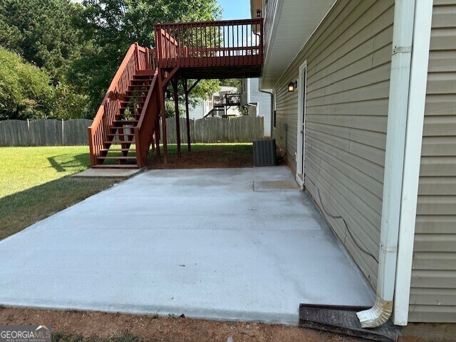 Building Photo - 10650 Daisy Cove