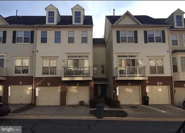 Building Photo - 46375 Pryor Square