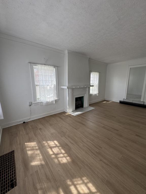 Building Photo - 1620 W Pine St