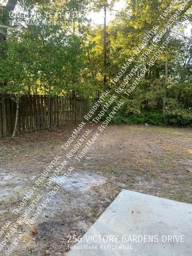 Building Photo - 256 Victory Gardens Dr