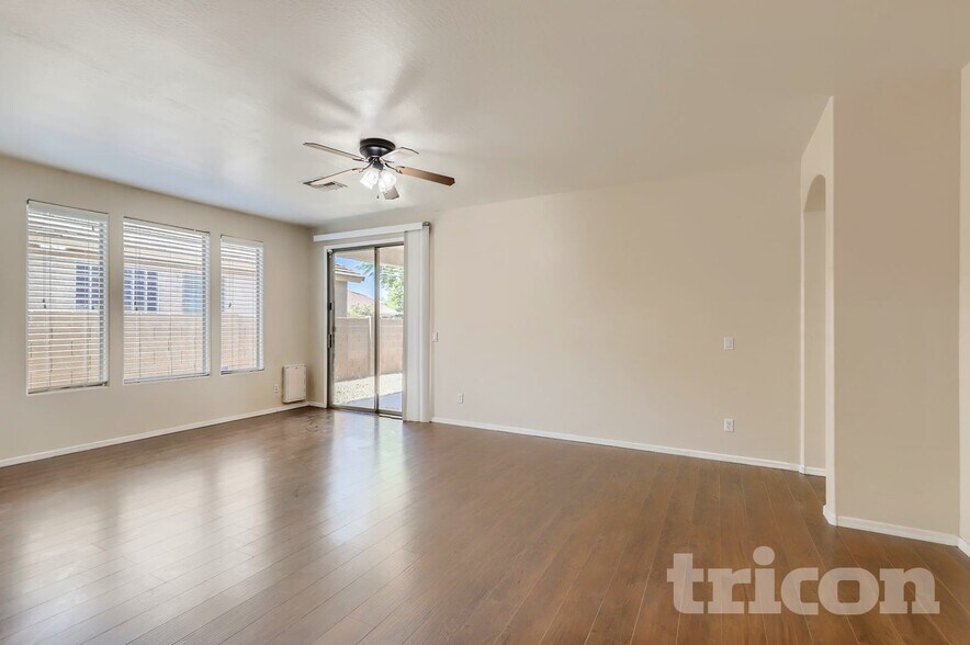 Building Photo - 6608 S 45th Ln