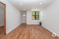 Building Photo - 3 bedroom in JAMAICA NY 11433