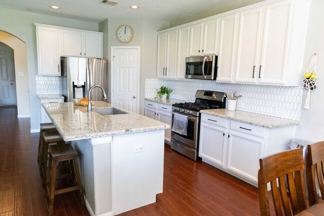 Building Photo - 20202 Dolben Meadows Ln