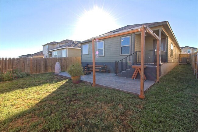 Building Photo - 505 Greatest Gift Wy