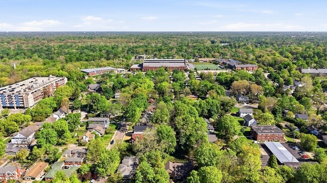 Building Photo - 4623 Rookwood Ave