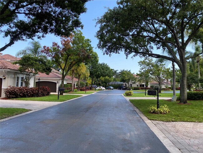 Building Photo - 4640 NW 93rd Doral Ct