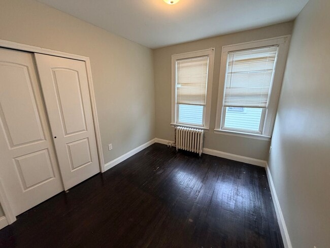 Building Photo - 45 S Pine Ave