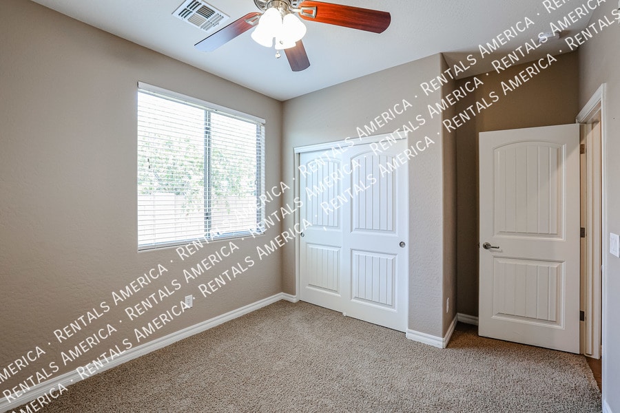 Building Photo - 613 W San Carlos Way