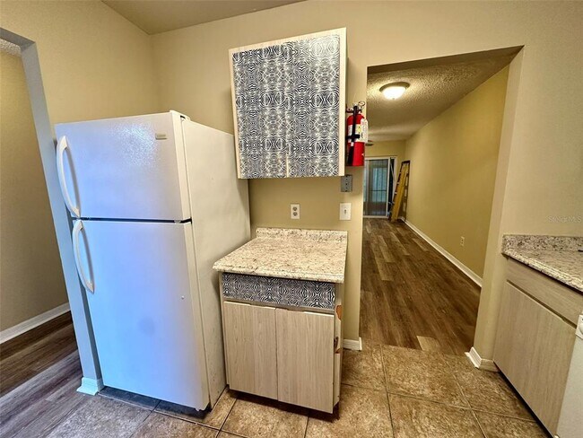 Building Photo - 2427 NW 4th Terrace