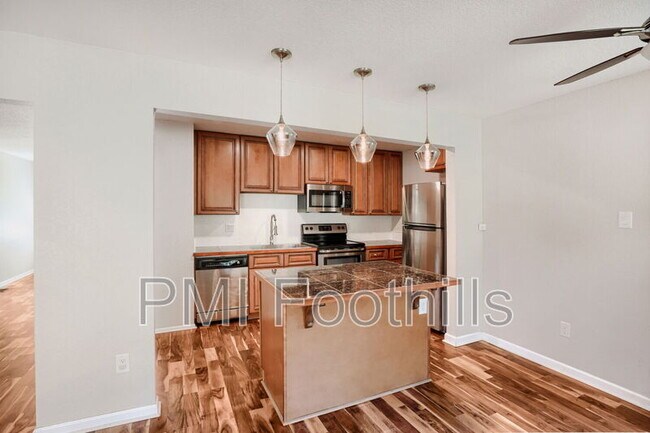 Building Photo - 2949 S Dexter Way