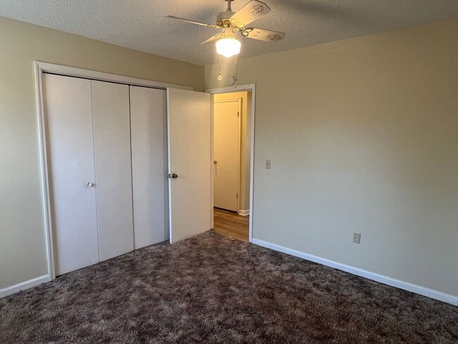 Building Photo - Cute Home in Cochran