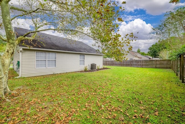 Building Photo - 118 Laurelwood Dr