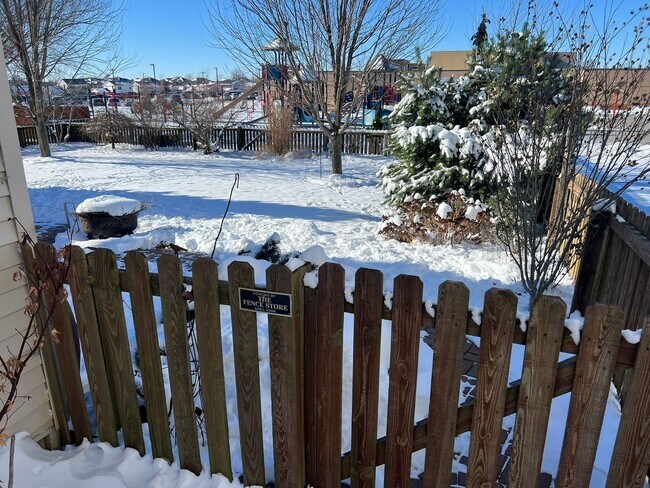 Building Photo - Great family home next door to Edwards Elementary in west Ames-4 bedroom 3 1/2 baths, 2 car garag...