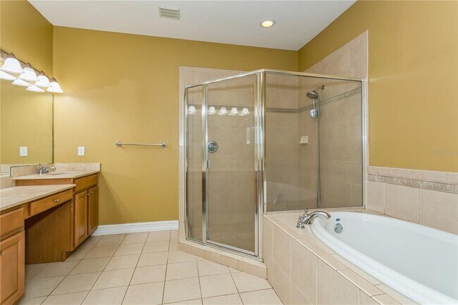 Building Photo - 10426 La Mirage Ct