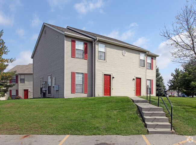 Building Photo - Silver Maple