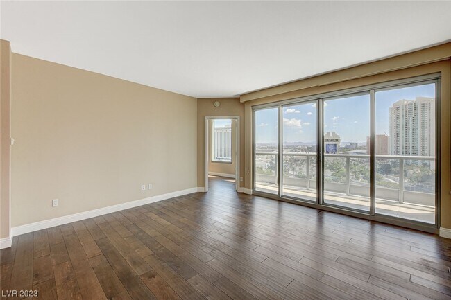 Building Photo - 222 Karen Ave