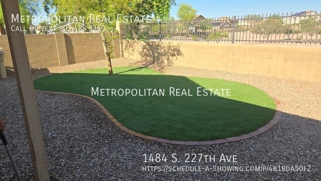 Building Photo - 1484 S 227th Ave