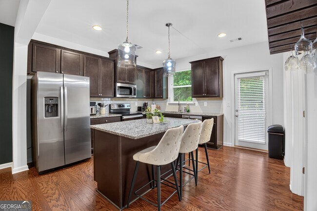 Building Photo - 865 Society Cir