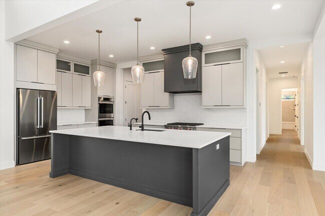 Building Photo - Luxury Rental | Dry Creek Ranch Estates