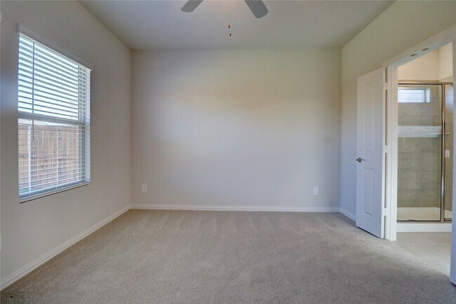 Building Photo - 4104 Zoe Ln