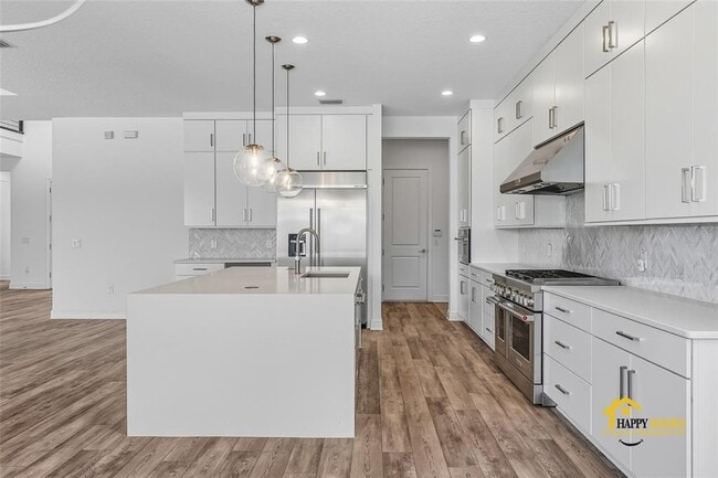 Building Photo - 9226 Santorini Dr