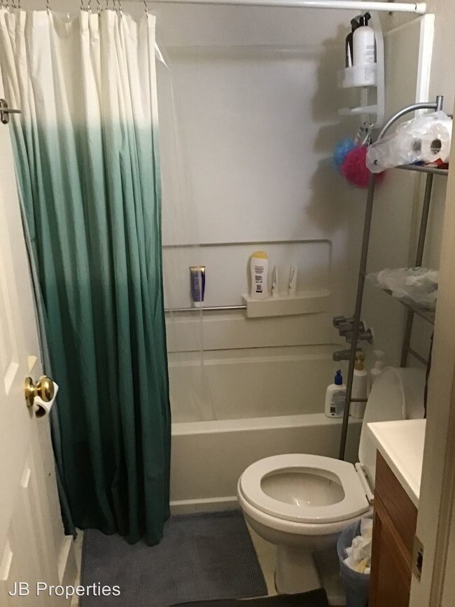 Building Photo - 1431-1437 Neil Ave