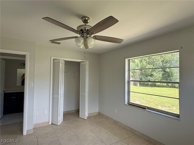 Building Photo - 7440 Tropical Ln