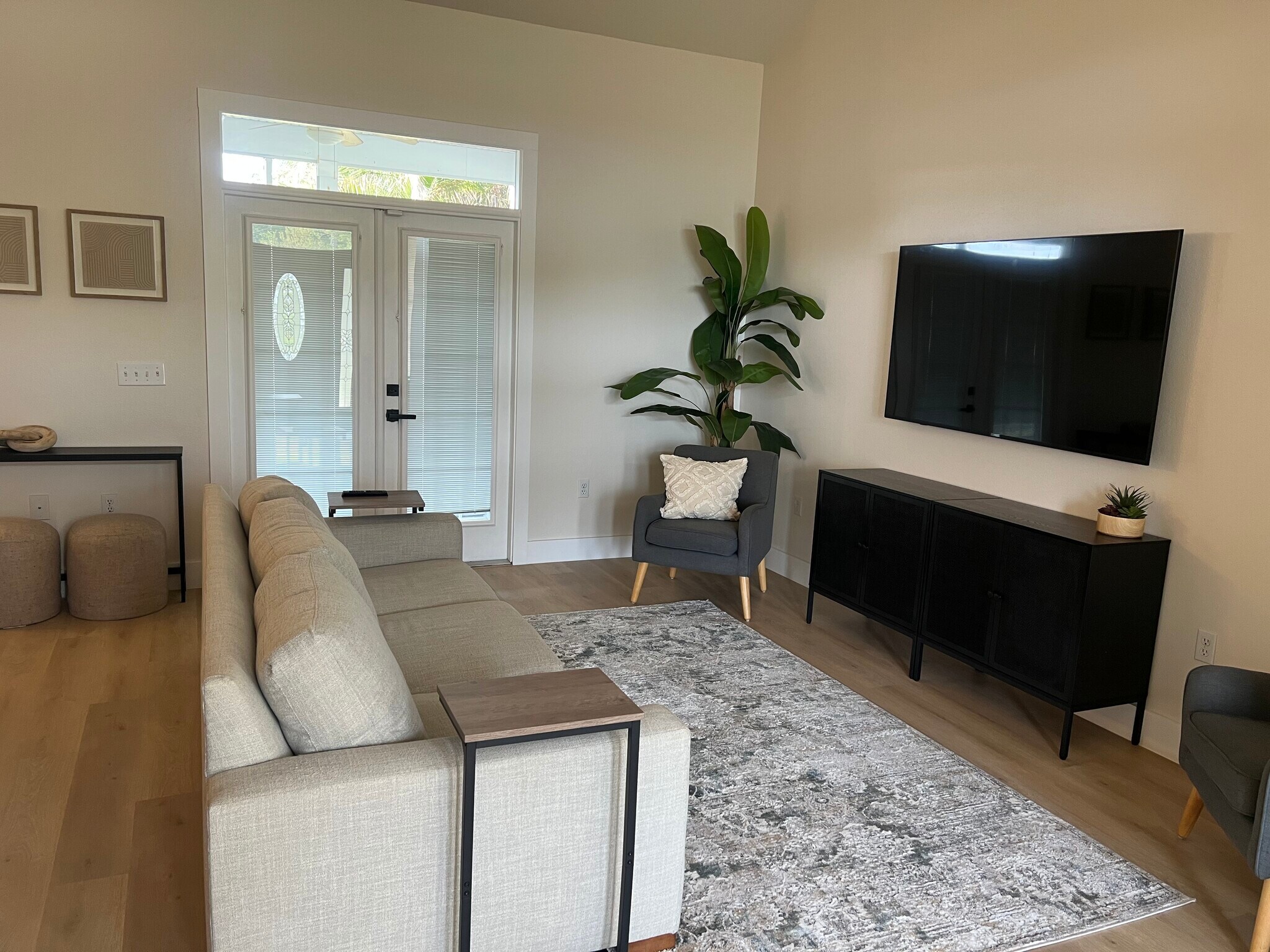 Building Photo - 37015 Waldo Dr