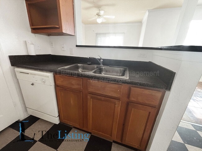 Building Photo - 3714 Palm Desert Ln