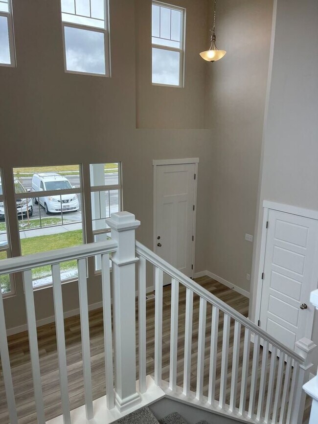 Building Photo - 859 N Basalt Ln