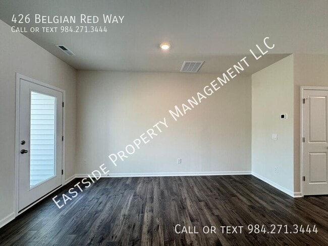Building Photo - 426 Belgian Red Wy